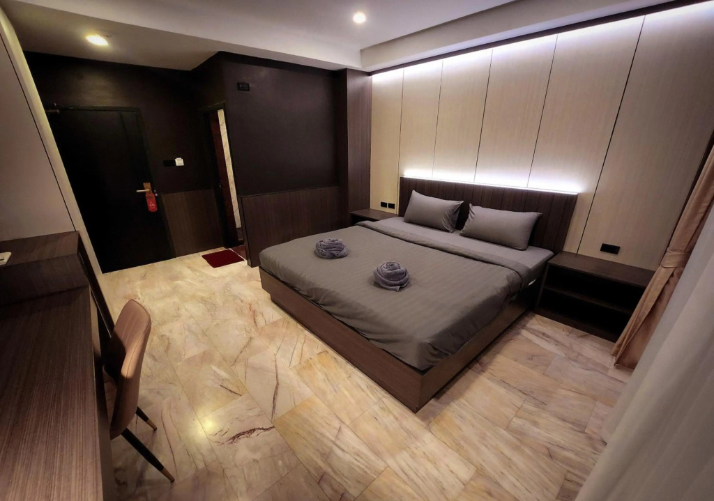 Max Residence — 3