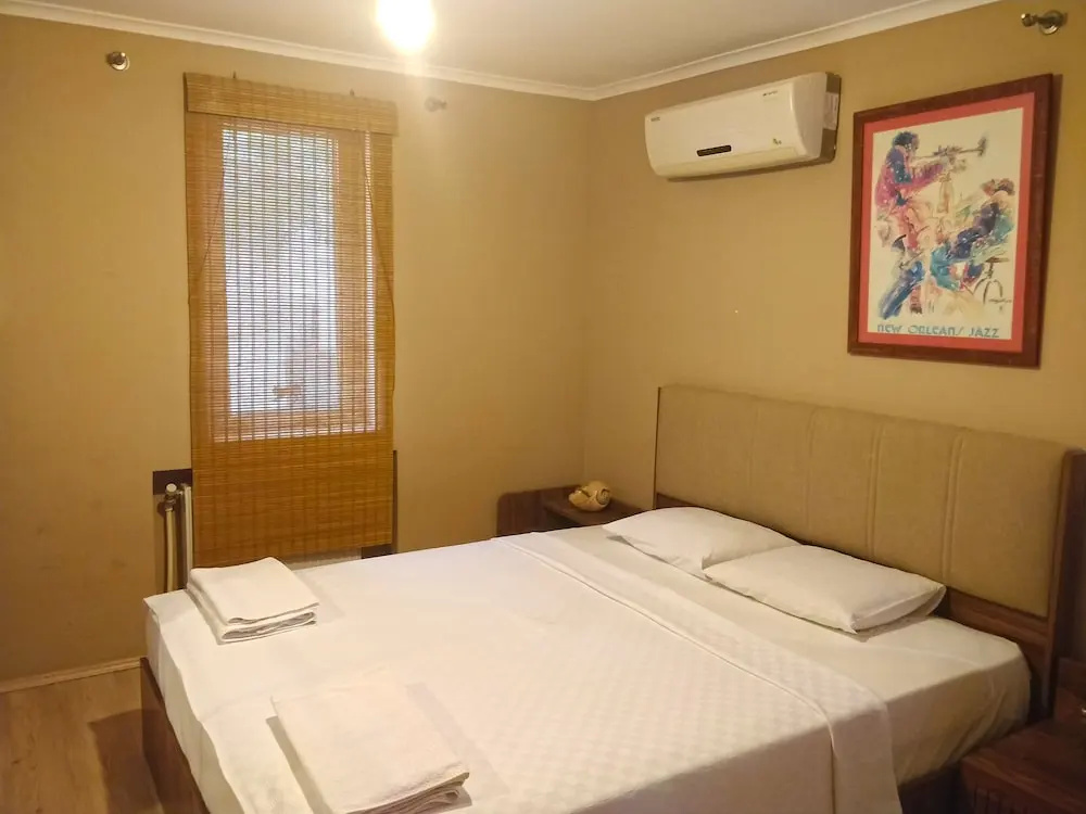 2 Bedrooms Standard Family room