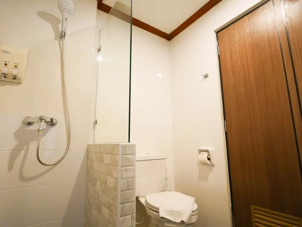 Sakol Hotel - Chambres
