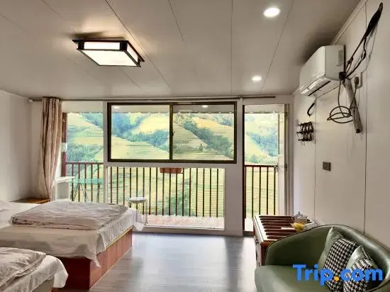 Standard Double room with balcony (full double bed)