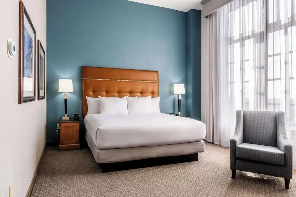 Drury Plaza Hotel Broadview - Wichita - Chambres