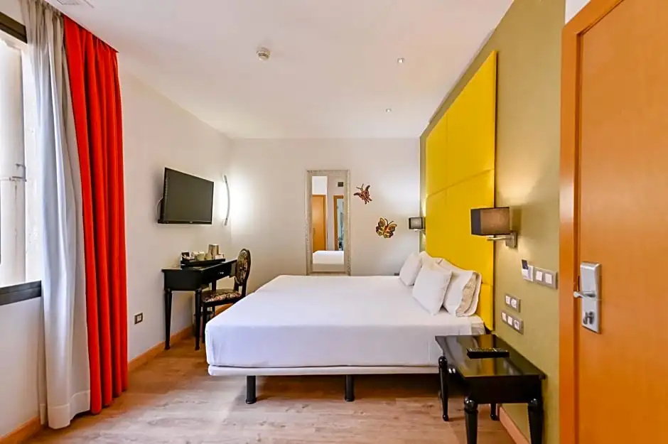Hotel Hesperia Barri Gòtic - Chambres