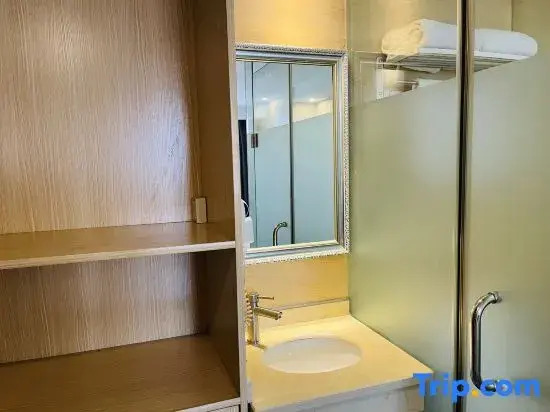 Номер Luxury в Ai Qin Hai Hotel Chain