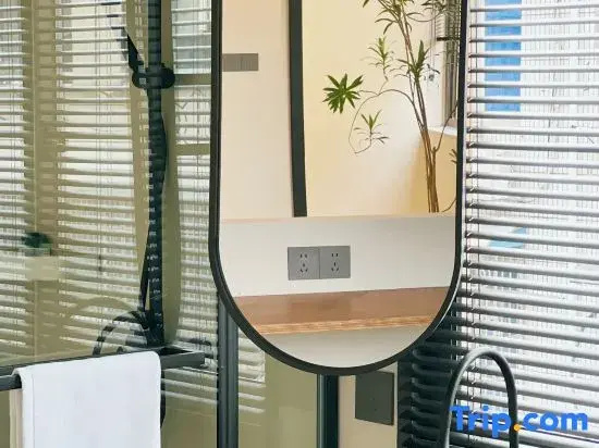 Jiujian Yixiu · Vintage Style Designer Apartment (Linhai Yintaicheng)
