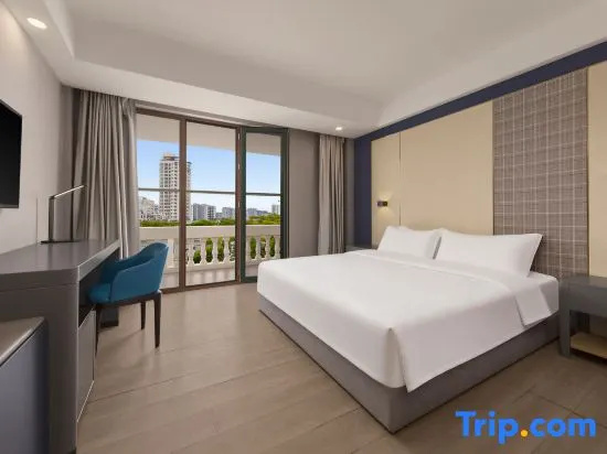 Standard Double room with balcony (full double bed)
