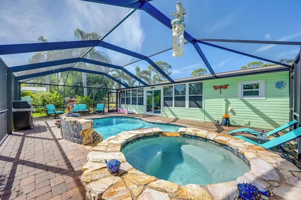 Sunny Bonita Springs Apt w/ Pool, Hot Tub + Lanai