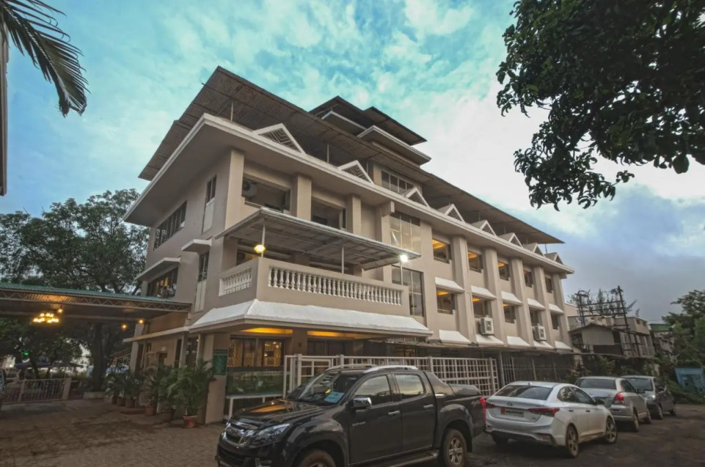 Aron Resort Lonavala Near Old Mumbai Pune Highway