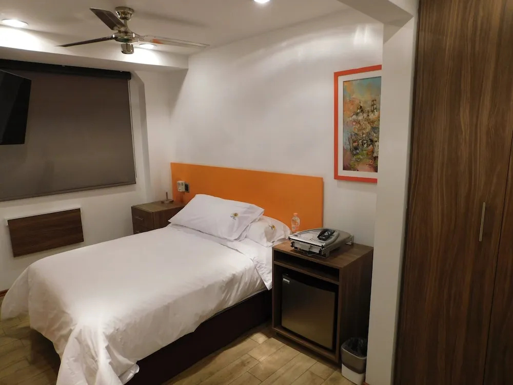 Hotel photo 12