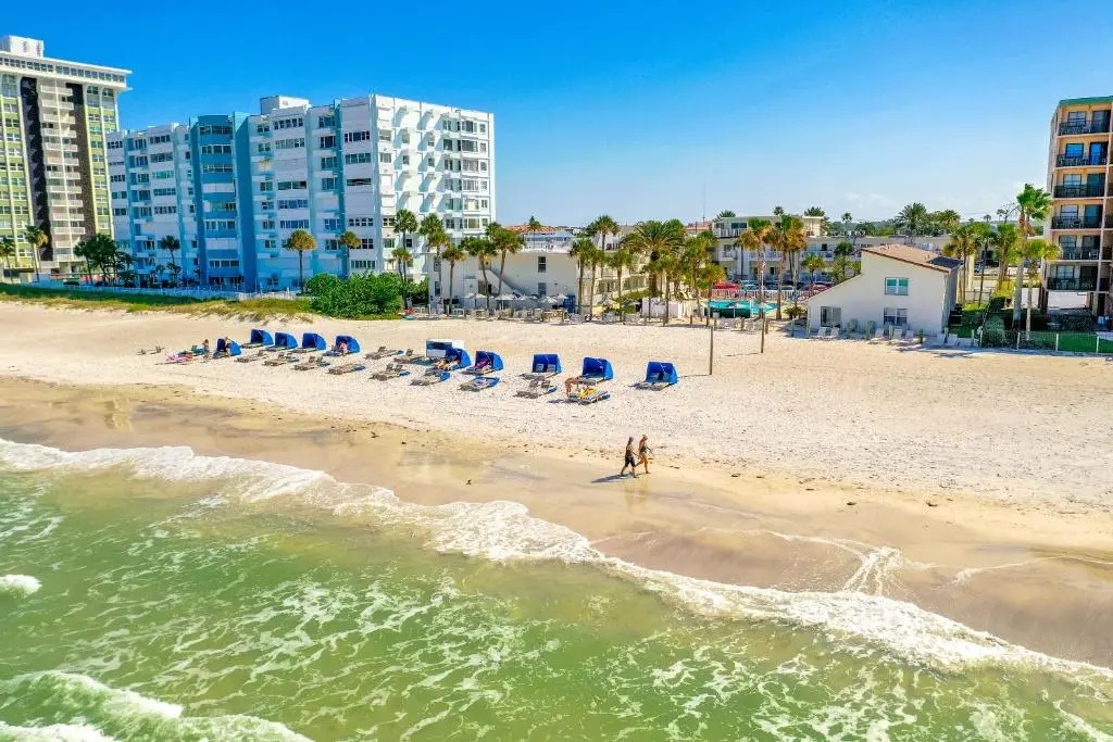 Beach & Waterfront