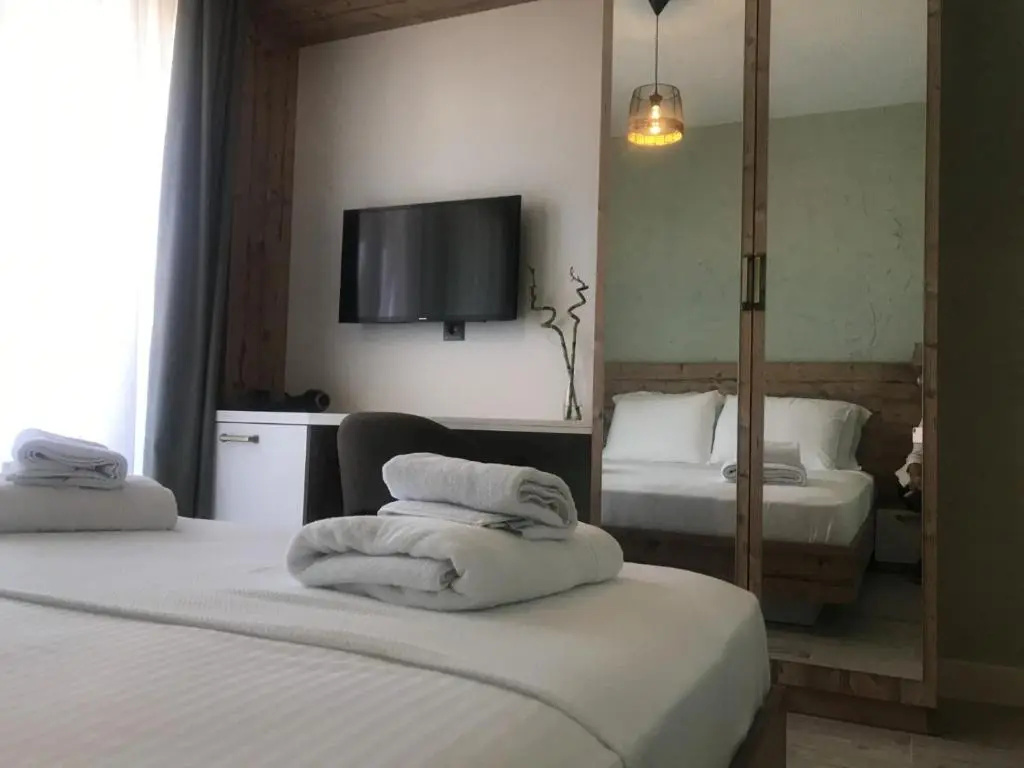 Standard Double room with sea view (full double bed)
