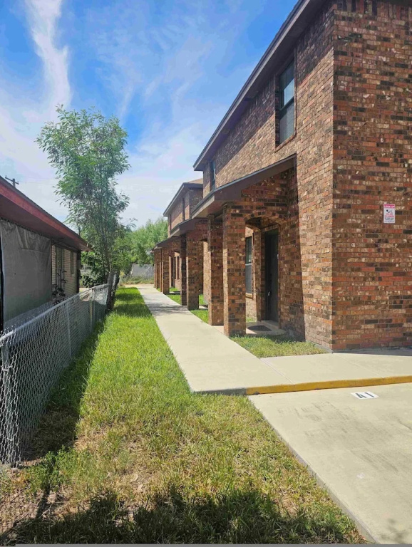 Apartment Near University