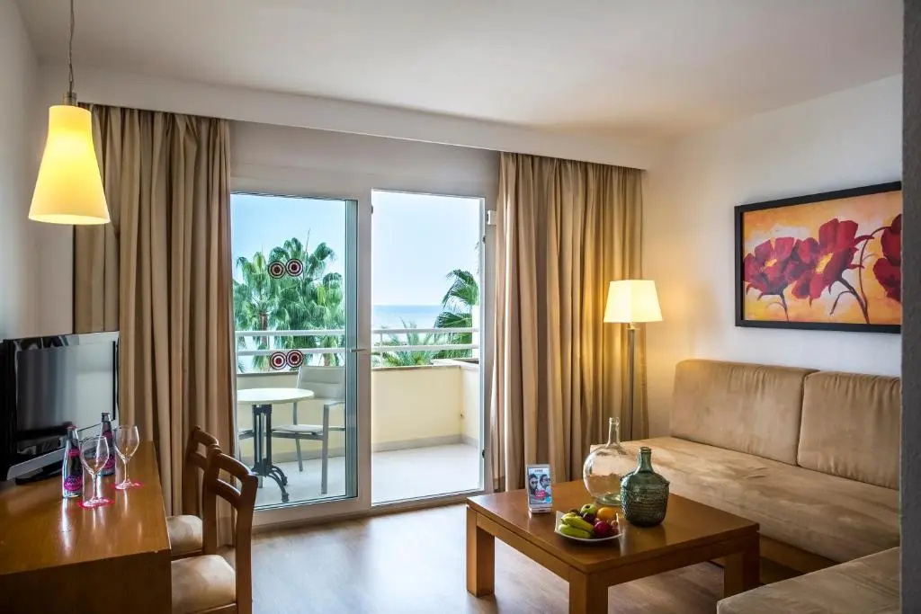 Suite with sea view