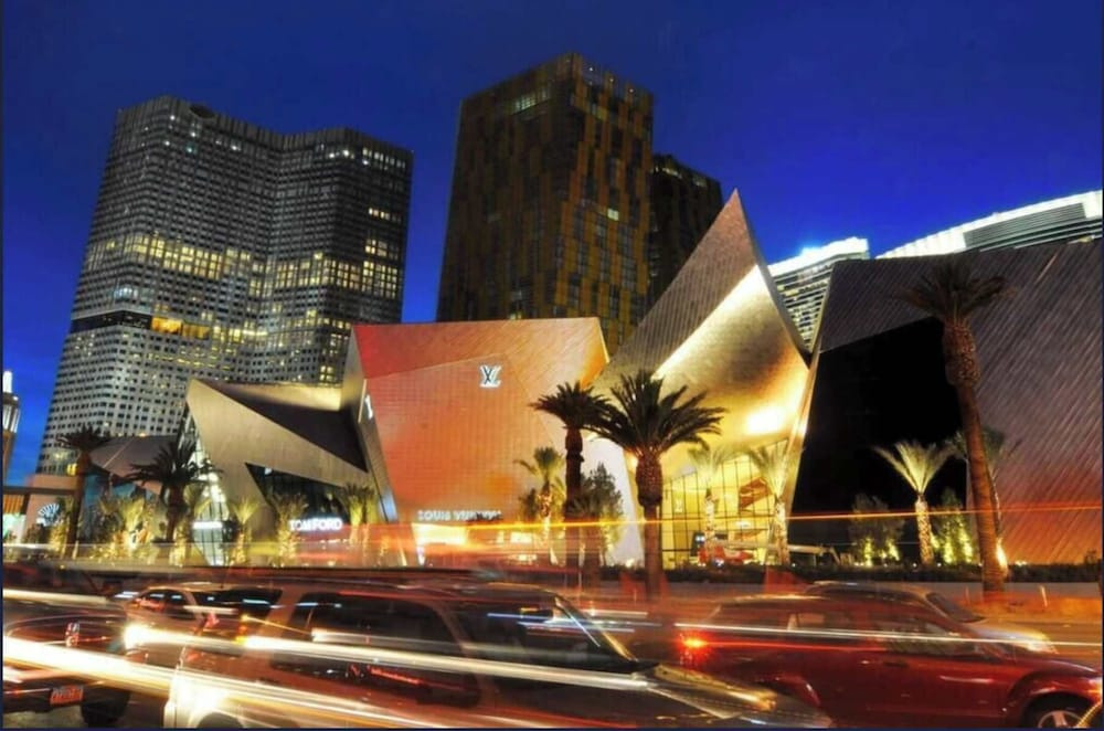 Luxe Vdara High-floor Panoramic Strip Views Sphere Views 22032