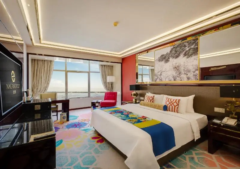 NagaWorld Hotel & Entertainment Complex - Chambres