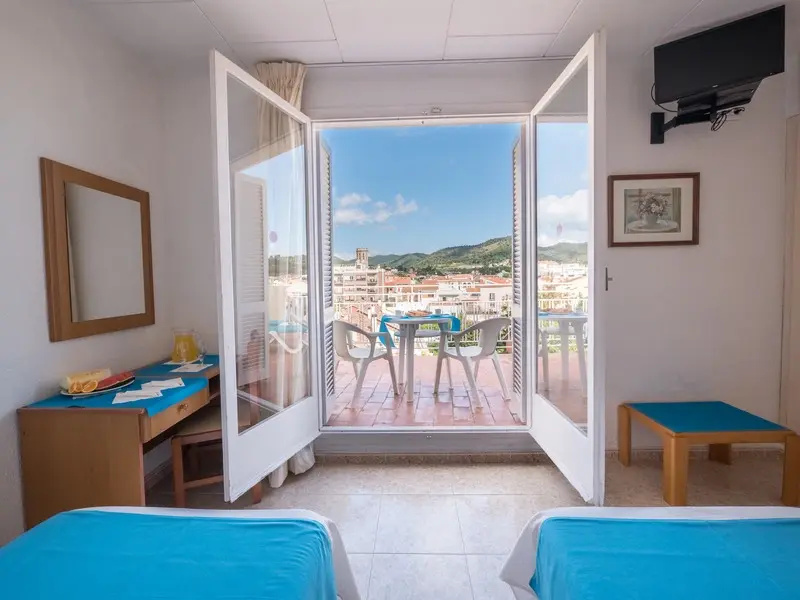 Hotel Checkin Pineda - Chambres