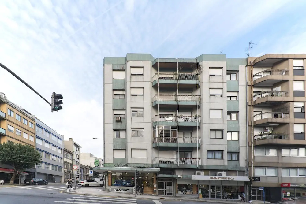 Bruno's Downtown Apartment