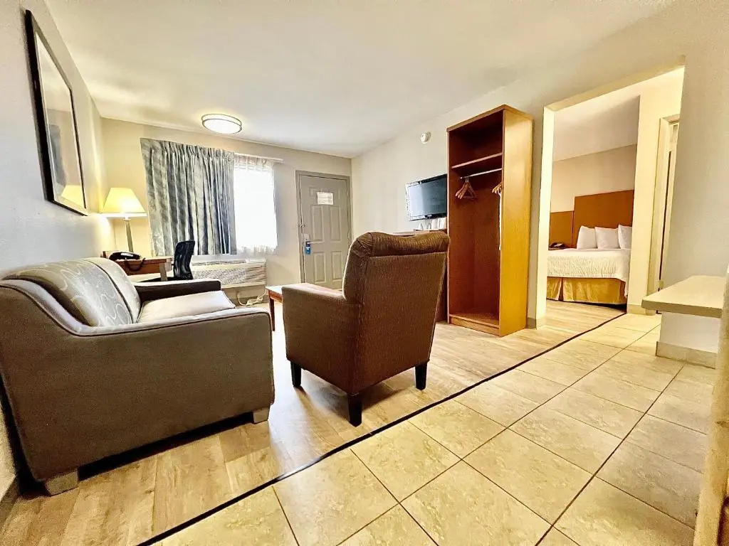 Quadruple Suite