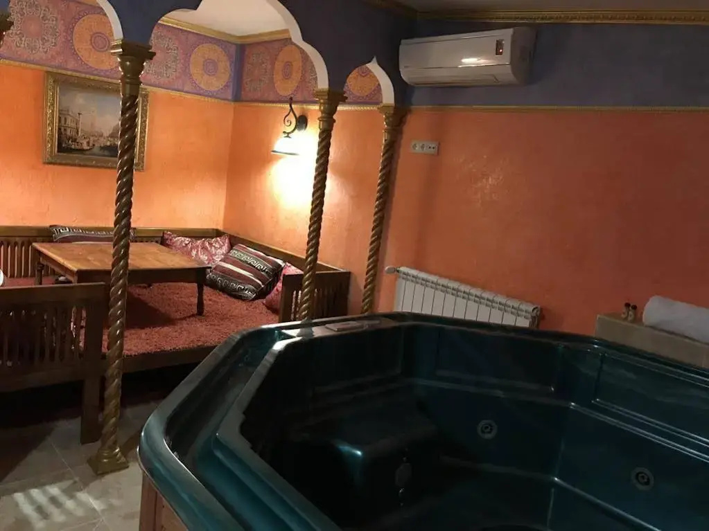 Hotel Myslyvskiy Dvir