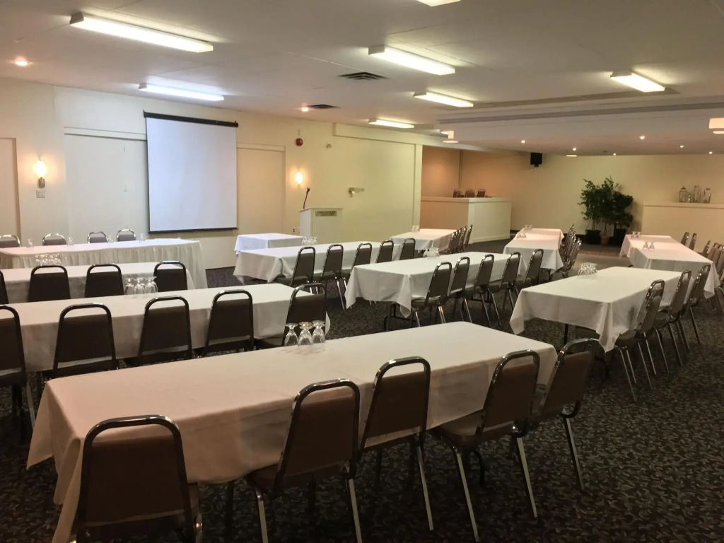 Fairway Inn - фото 15