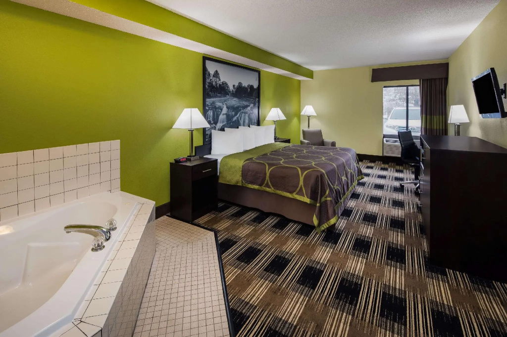 Superior Double Studio Suite (full double bed)