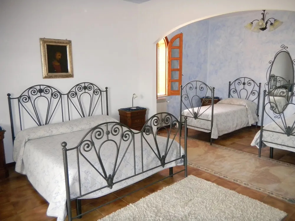 Standard Quadruple room with view