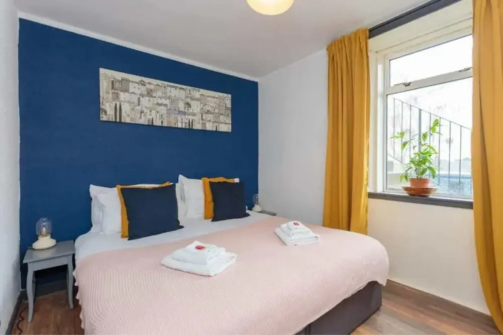 1 Bedroom Scottish Cottage-on Street Parking