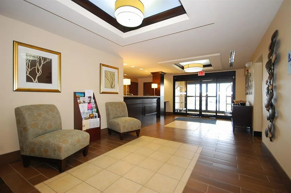 Lobby & Reception