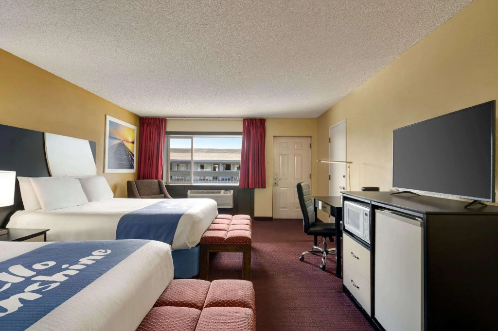 Deluxe Quadruple room