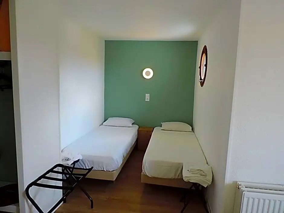 Logis Cris Hôtel et Restaurant - Lyon Sud-Est - Chambres