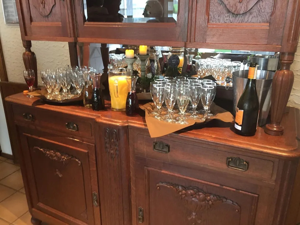 Food & Beverage