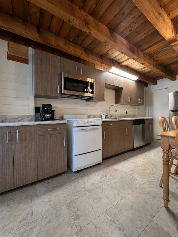 3 Bedrooms Duplex Apartment