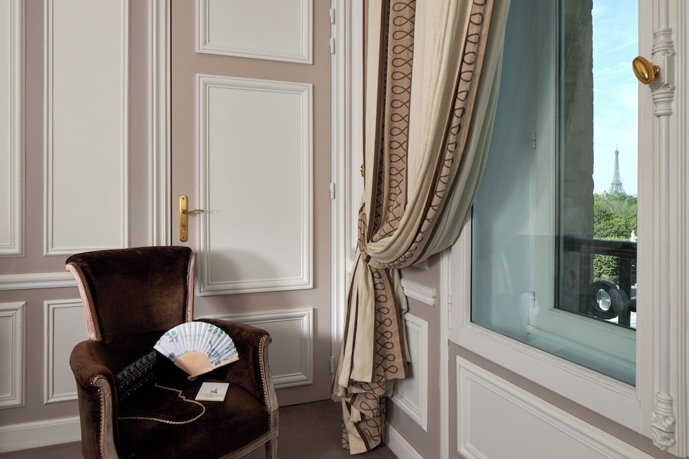 Hotel Regina Louvre 81