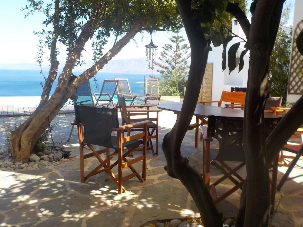 Villa Mirabello Suites