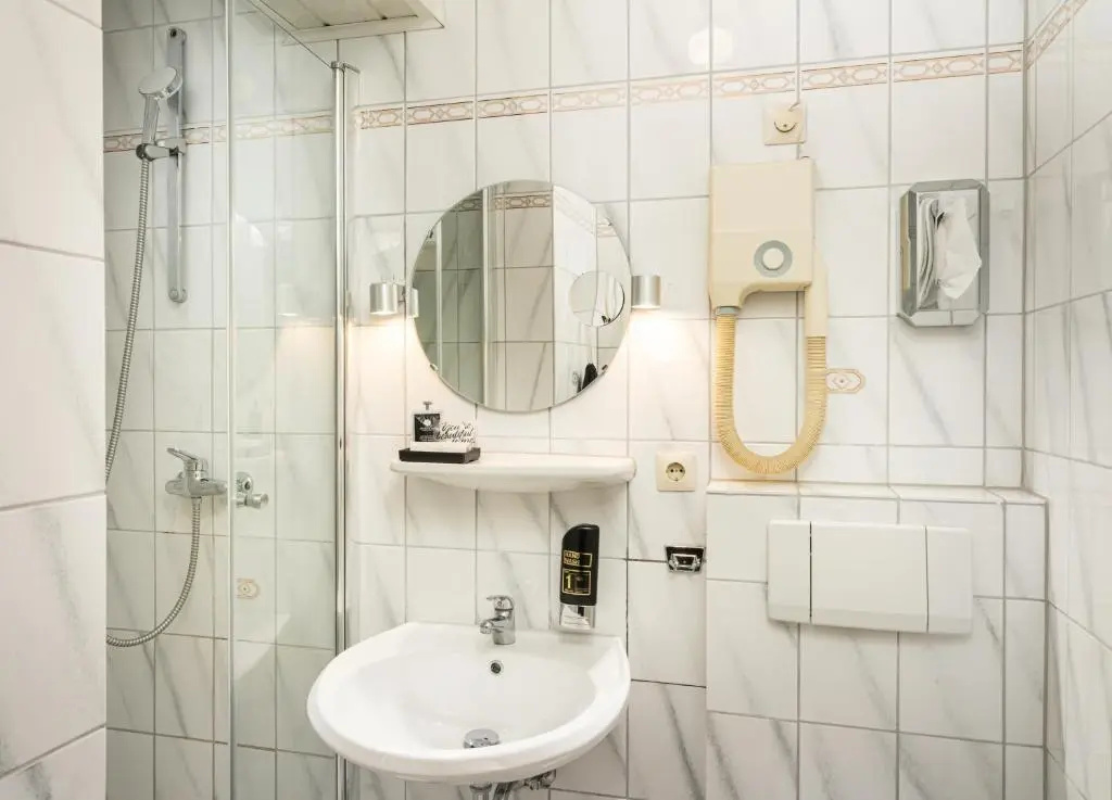 Superior Double room (full double bed)