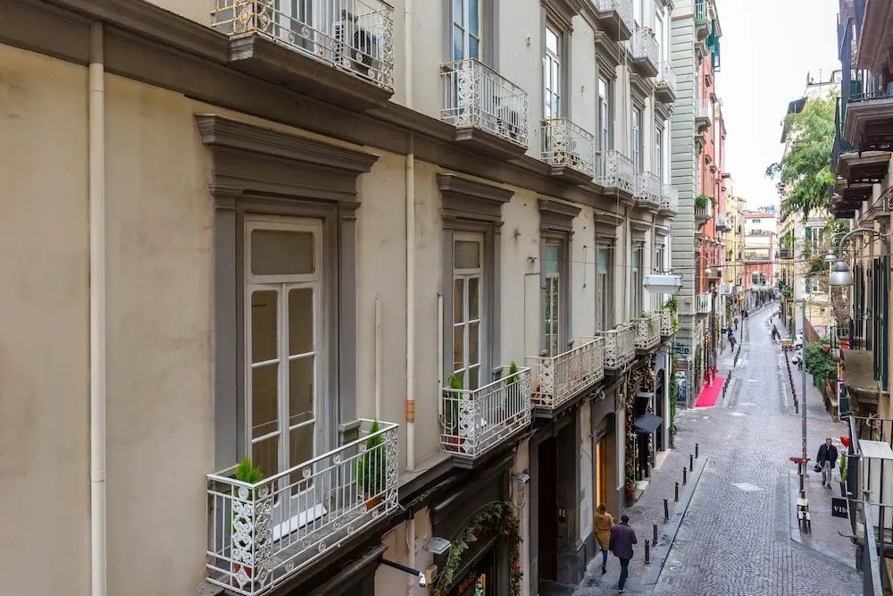 Partenope in Naples With 1 Bedrooms and 1 Bathrooms