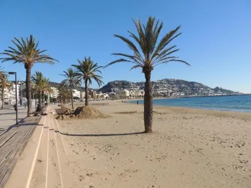 Beach & Waterfront