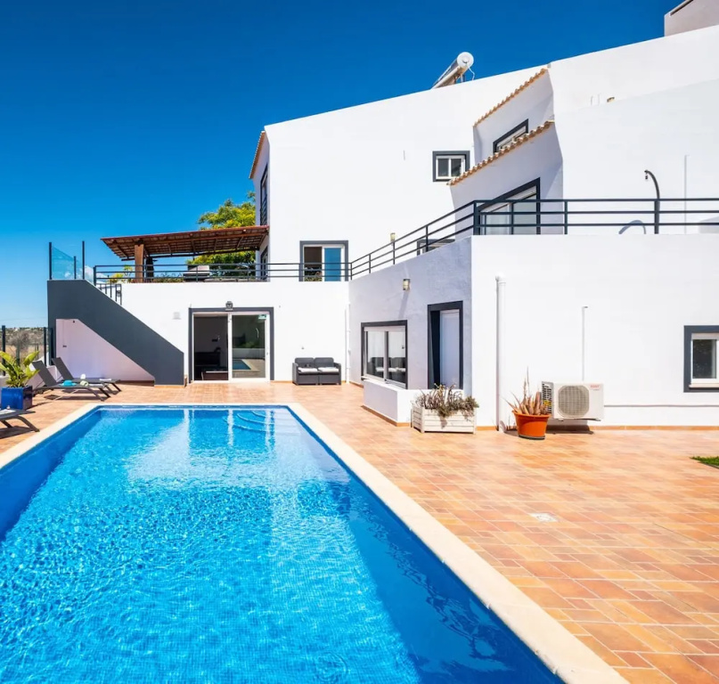 Villa with sea view