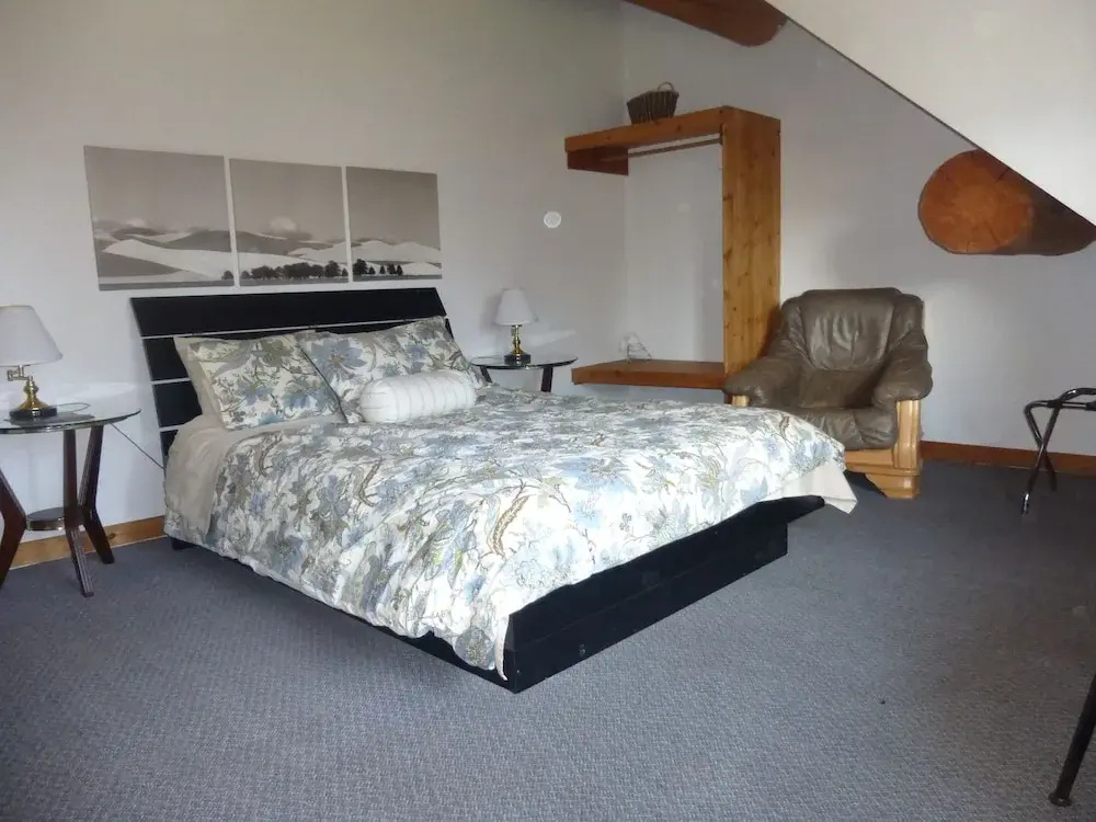 Standard Double room with view (full double bed)