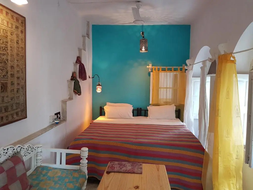 Economy room