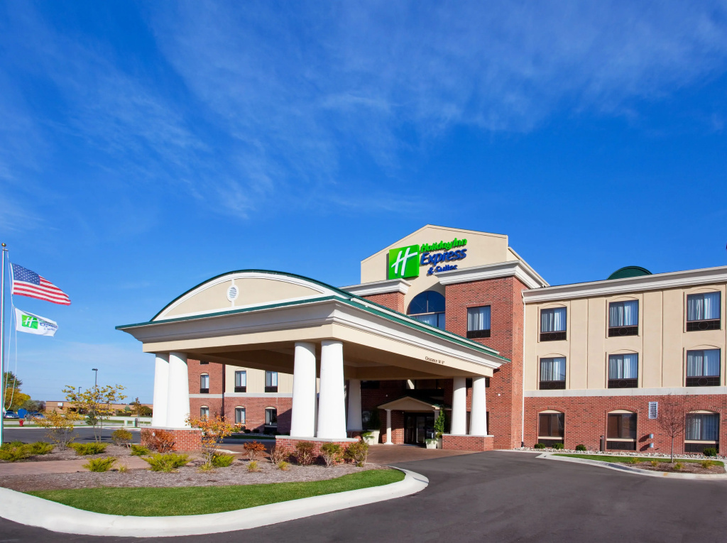 Holiday Inn Express Hotel & Suites Bay City by IHG