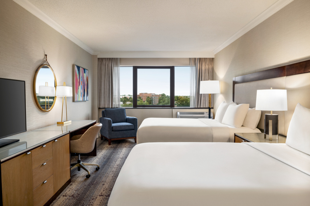 Crowne Plaza Edison by IHG - Général
