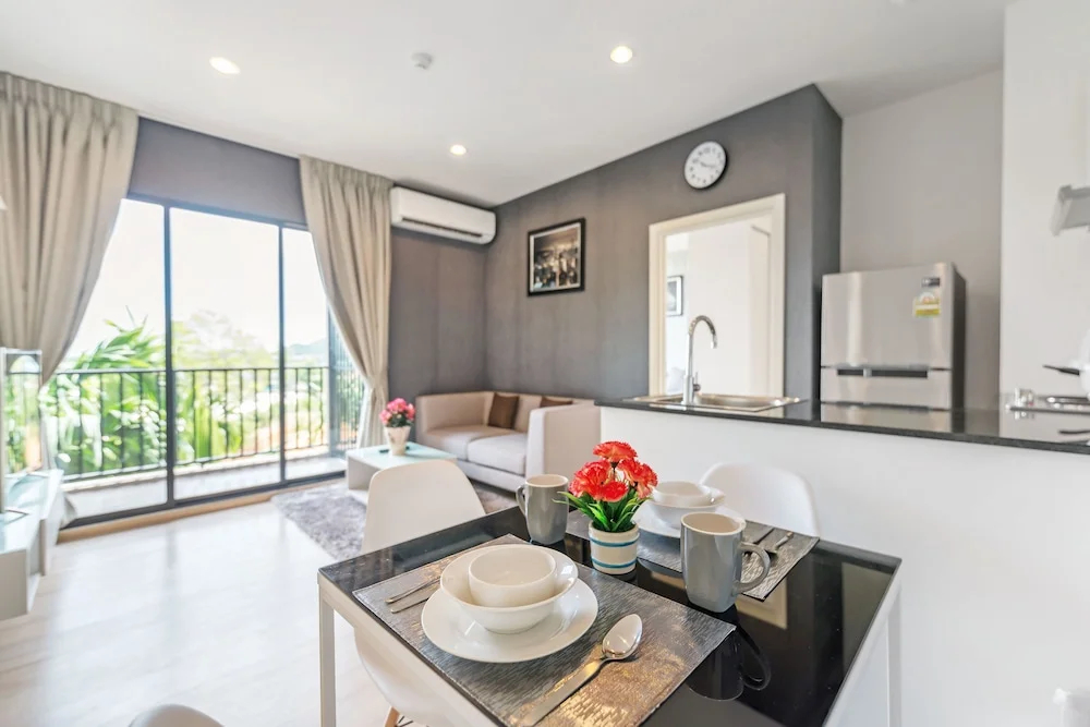 Favstay - The Base Uptown Phuket — фото 6