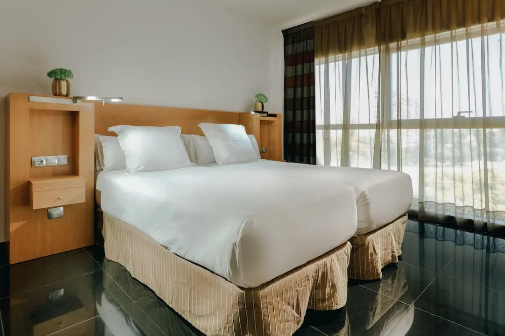 Hesperia Fira Aparthotel - Chambres