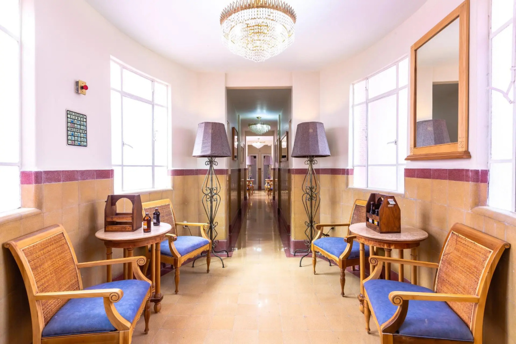 Hotel photo 12