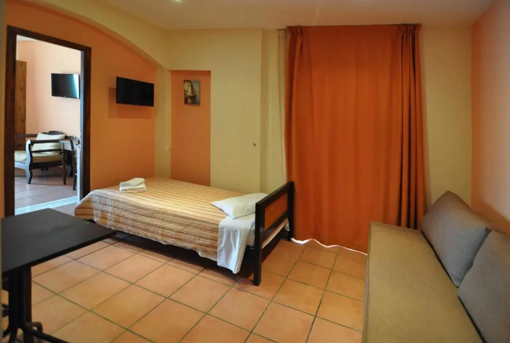 Golden View Beach Hotel - Chambres