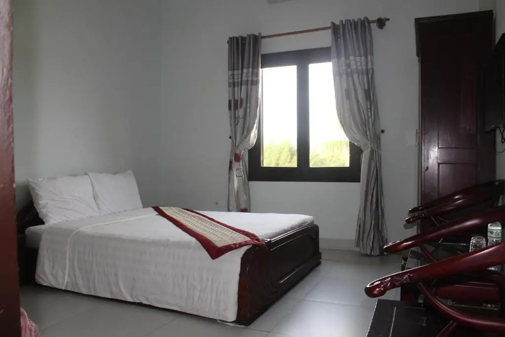 Standard Double room with pool view (full double bed)