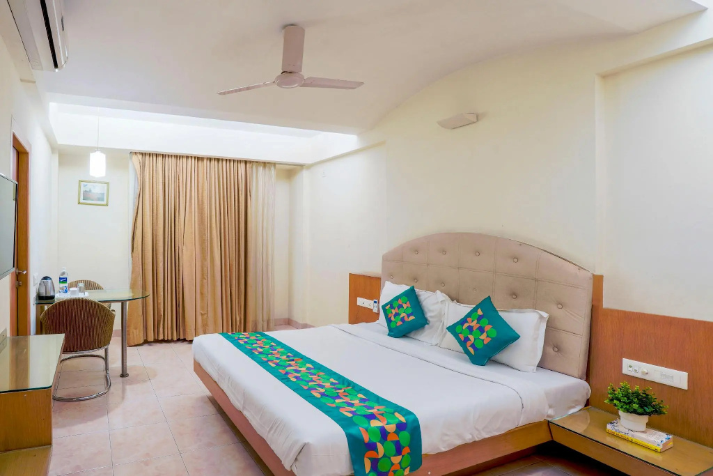 Treebo Niraali Executive, Hinjewadi - Général