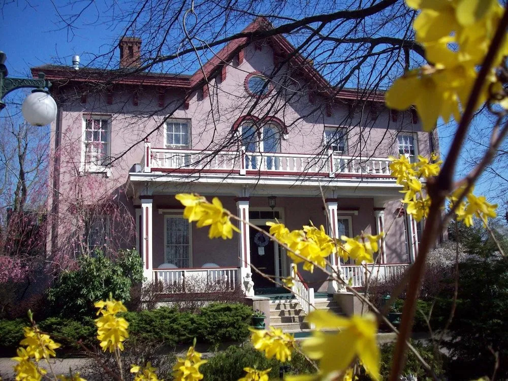 The Doctor's Inn
