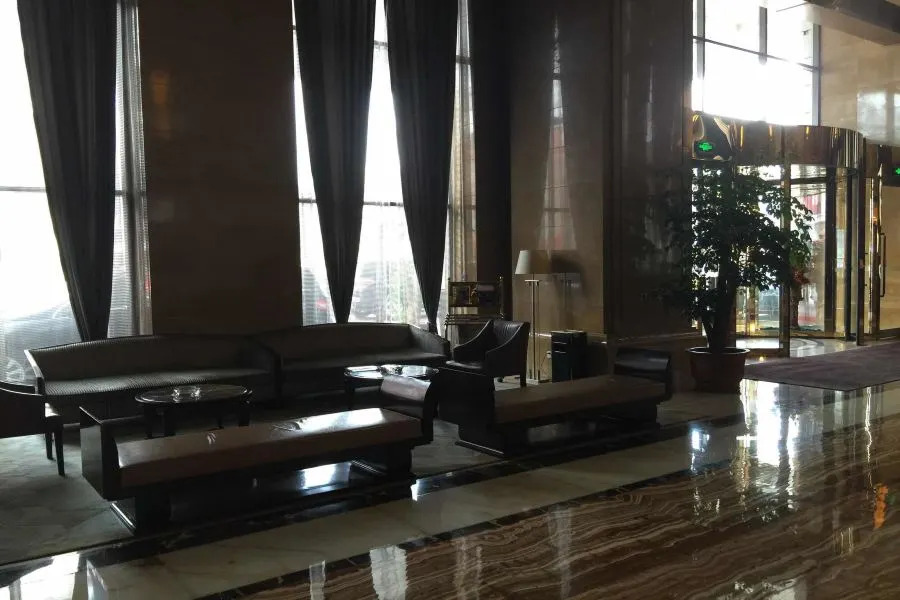 Zhongwei International Holiday Hotel — фото 2