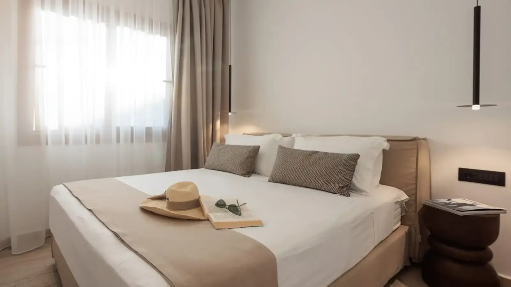 Economy room